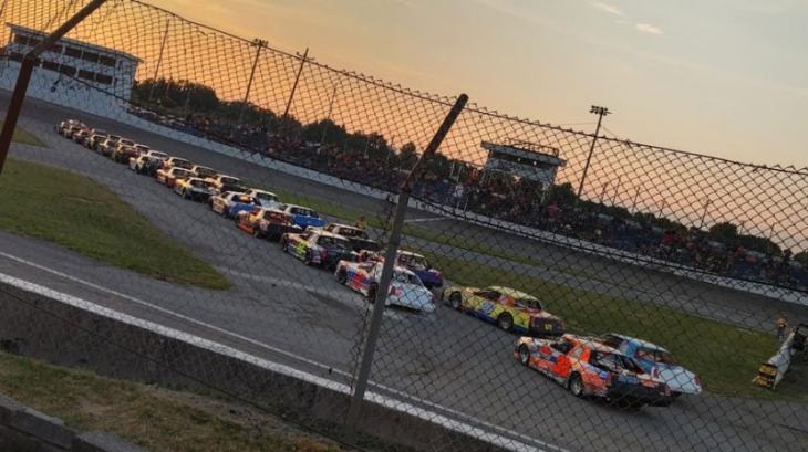 cra street stocks close out anderson for the season