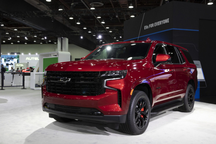 chevrolet's 2023 tahoe just got an rst performance edition
