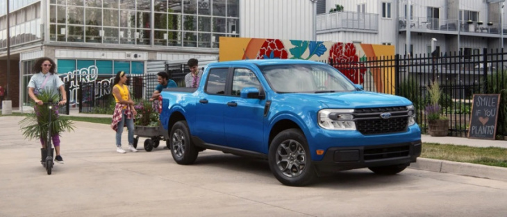 the 2022 hyundai santa cruz can tow more than this popular ford pickup truck