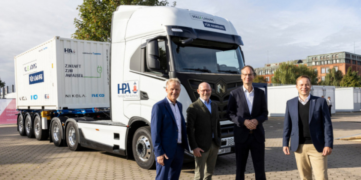 nikola & iveco start testing e-trucks in the port of hamburg