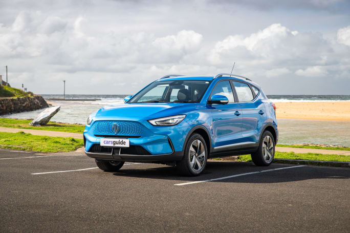 android, mg zs ev 2023 review