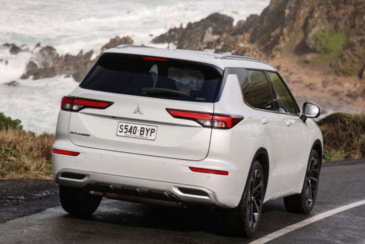 android, mitsubishi outlander exceed tourer suv 2022 review