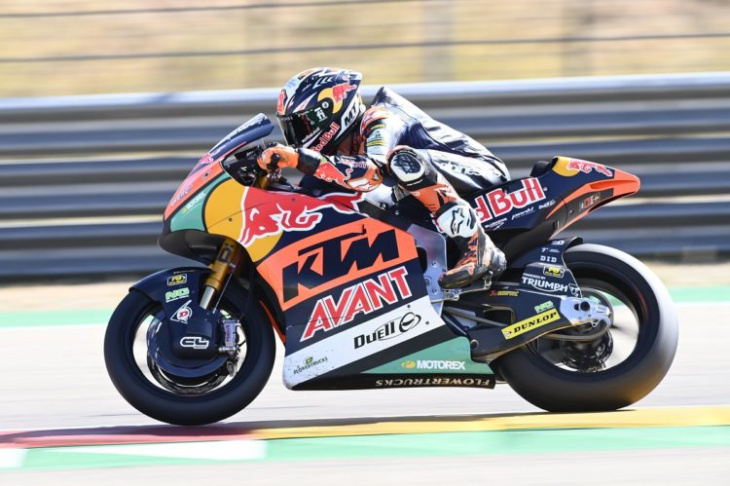 acosta eases to second moto2 win as fernandez increases series lead