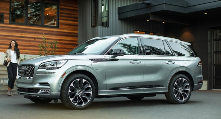 everything you need to know about lincoln’s plug-in hybrid suvs
