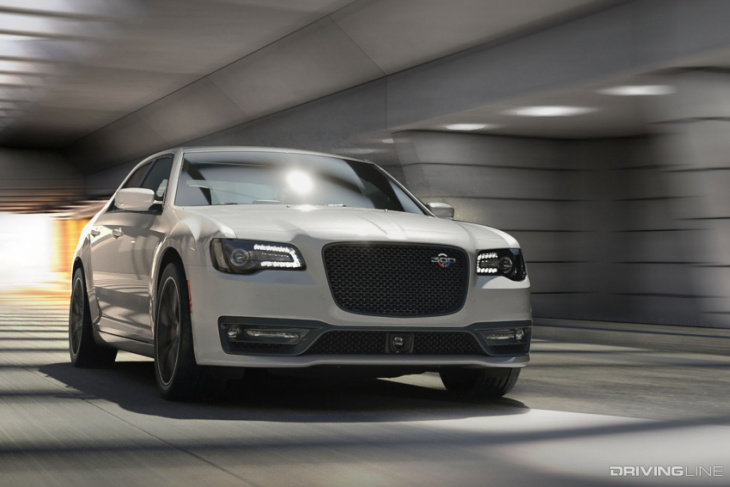 return of the luxury muscle car: chrysler debuts 2023 300c with 485hp 6.4l engine