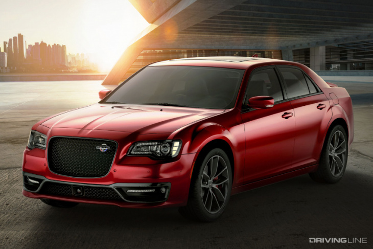 return of the luxury muscle car: chrysler debuts 2023 300c with 485hp 6.4l engine