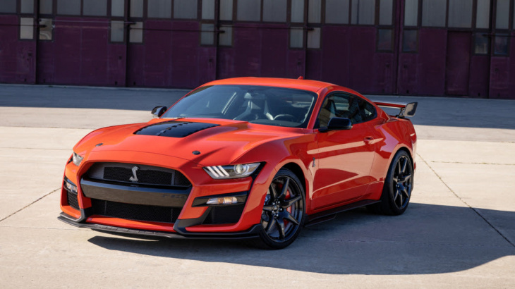 ford planning new mustang shelby gt500 for 2026, according to report