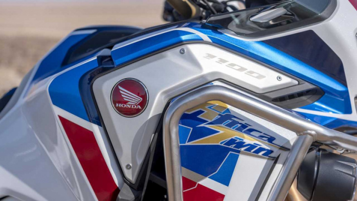 this honda africa twin assembly line asmr is strangely soothing