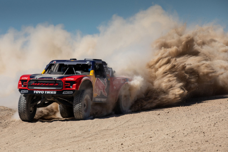 mcmillin’s flat tire gives menzies the win in baja 400