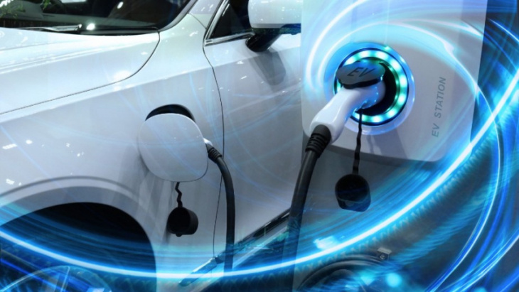 how can car dealers ensure a smooth transition to electric vehicles?