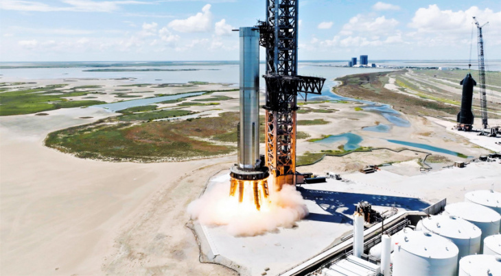 spacex breaks starship test record, rolls next booster to launch pad