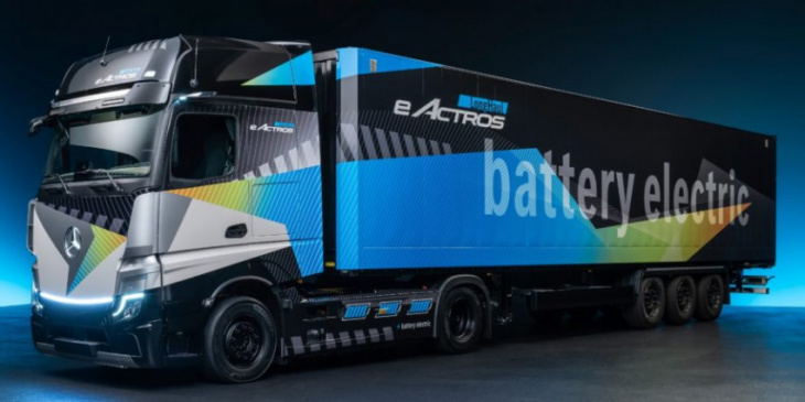 amazon, daimler truck debuts eactros longhaul prototype at iaa