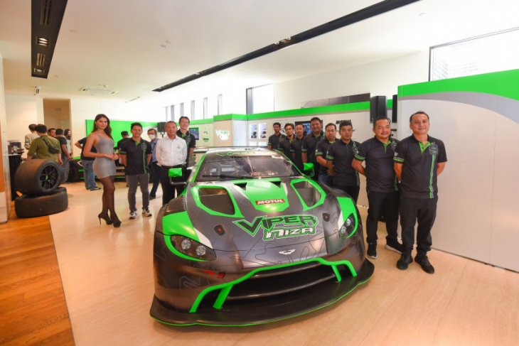 viper niza racing team joins forces with aston martin racing asia