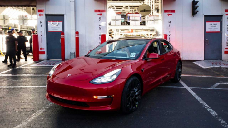 tesla fremont factory to get new tent, line upgrades, battery equipment