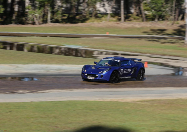 practising skids with a lotus exige: my skidpan experience