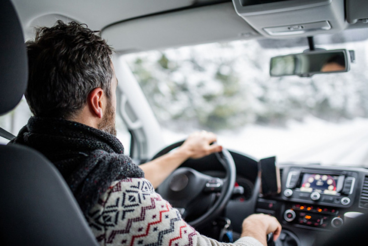 5 essential tips for driving in the snow