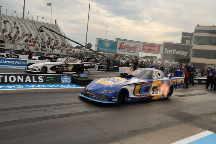 nhra carolina nationals results, updated points: another big weekend for antron brown, ron capps
