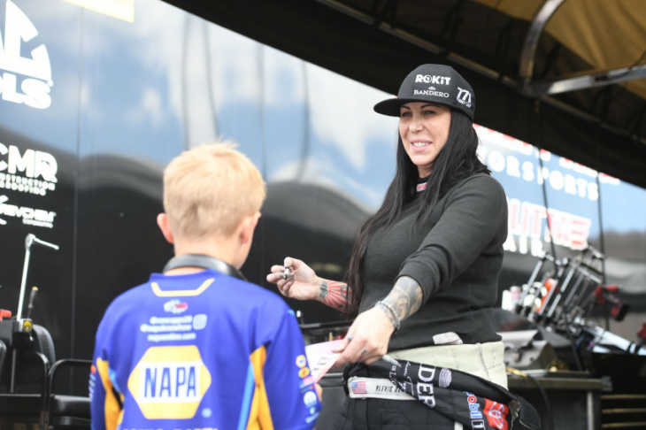 nhra carolina nationals results, updated points: another big weekend for antron brown, ron capps