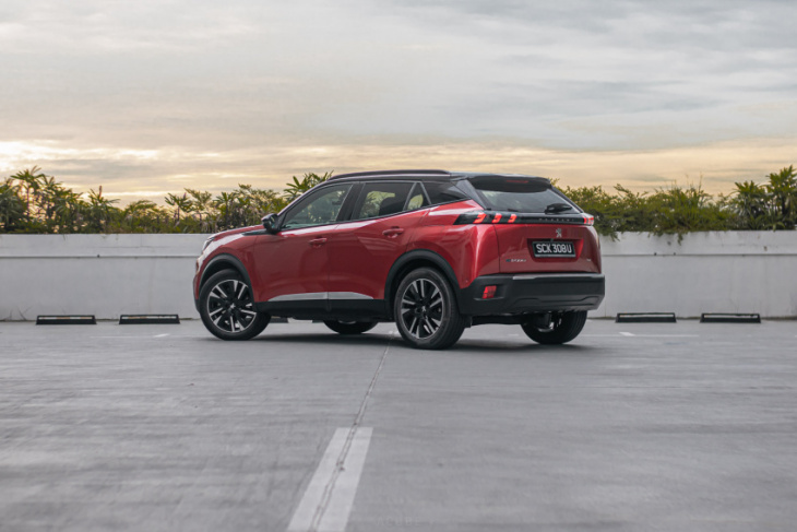 mreview: 2022 peugeot e-2008 - french quirkiness in controlled doses
