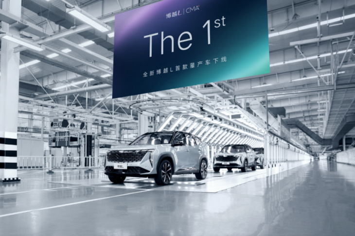 first 2023 geely boyue l rolls off production line - gg other suvs