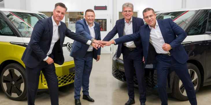vw subsidiary powerco & umicore launch battery joint venture
