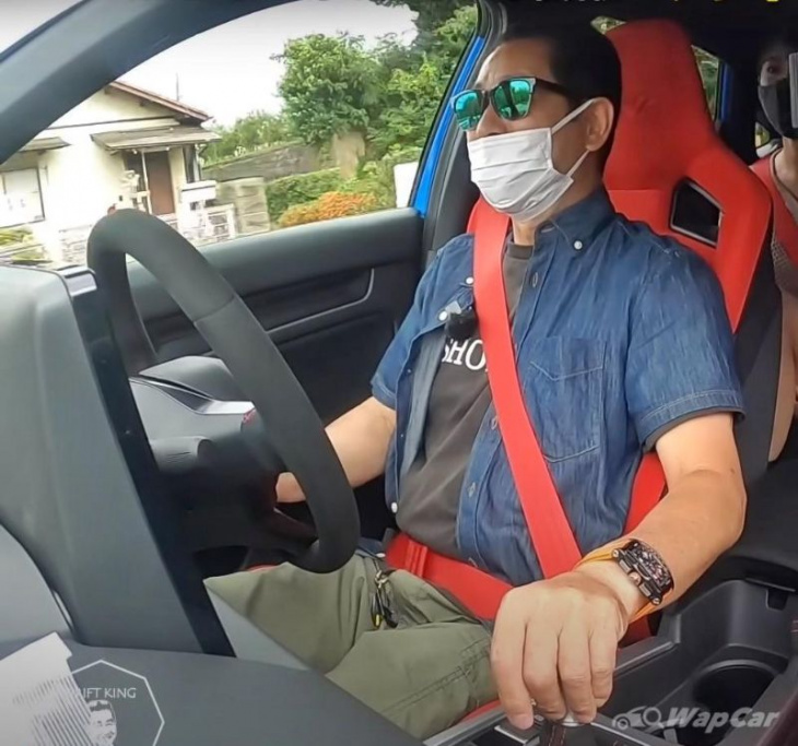 drift king keiichi tsuchiya loves his happy meal of response and comfort in the new honda civic type-r fl5