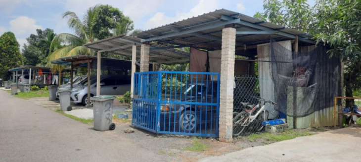 pasir gudang homeowners who build garages must pay a fee from next year