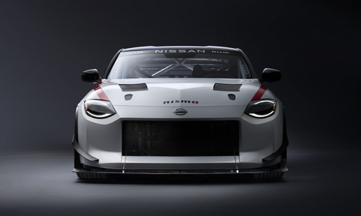 the track-ready nissan z gt4 has just been unveiled