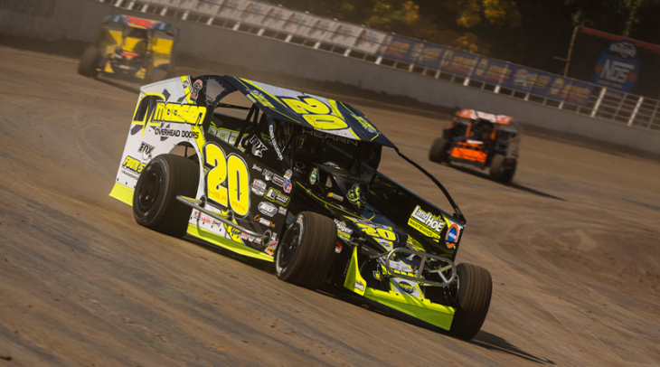 super dirt week boasts over $400,000 in total purse