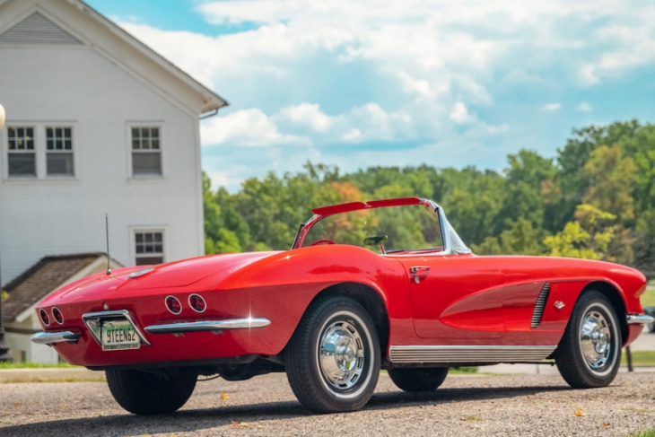gorgeous 1962 corvette has been in the same family for most of its life
