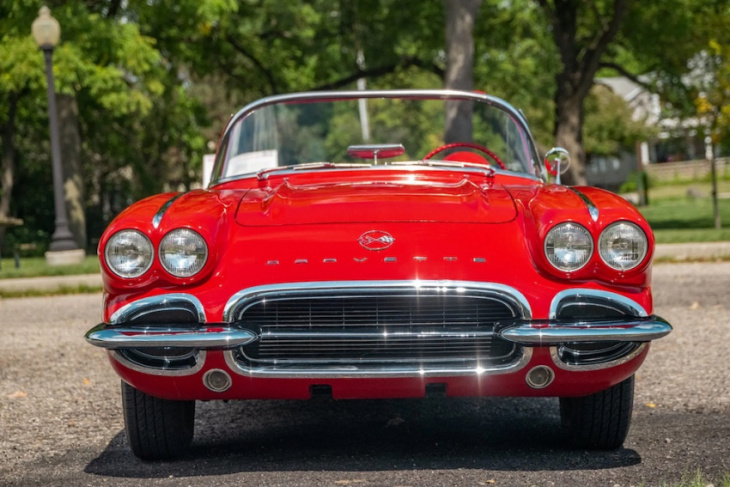 gorgeous 1962 corvette has been in the same family for most of its life