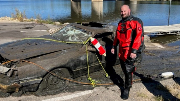 1986 mercury cougar pulled from mississippi river
