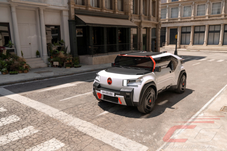 the citroën oli is a pickup truck made of cardboard