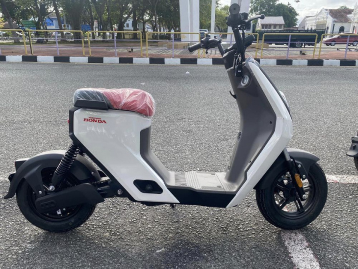 skuter elektrik honda u-be kini di malaysia –rm4,390, tapi bukan road-legal