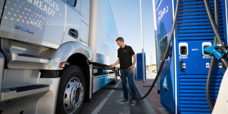 fleet advantage wants to procure 100 electric trucks