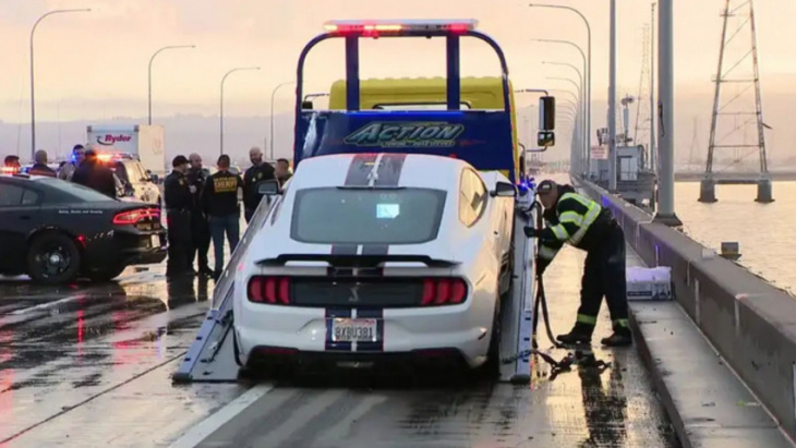 shelby gt500 thief runs out of gas, dies