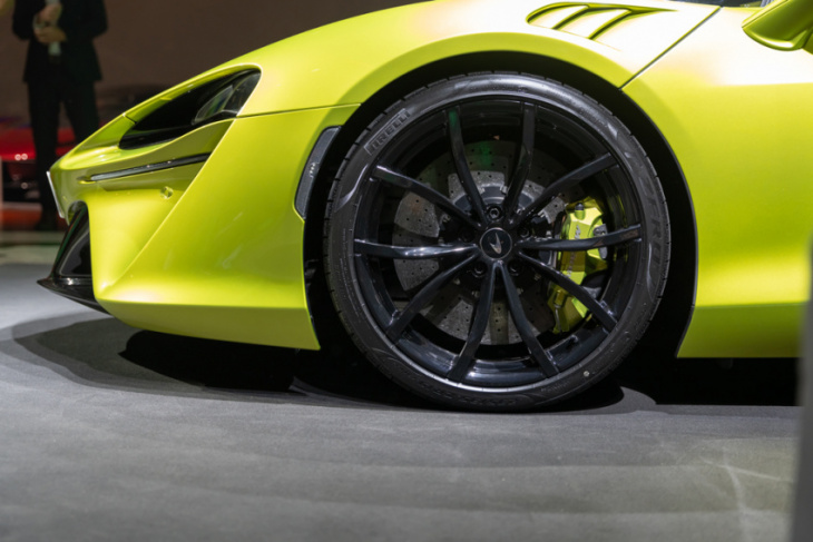 mclaren artura, the brand’s new high-performance hybrid, officially debuts in singapore