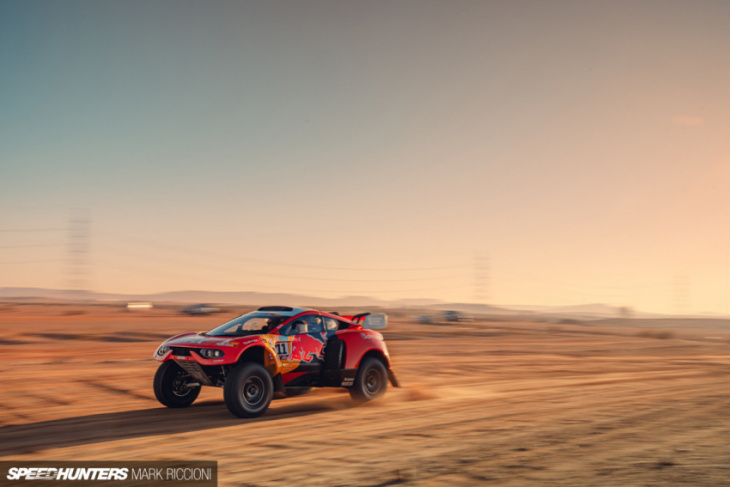 prodrive hunter: chasing victory on & off-road