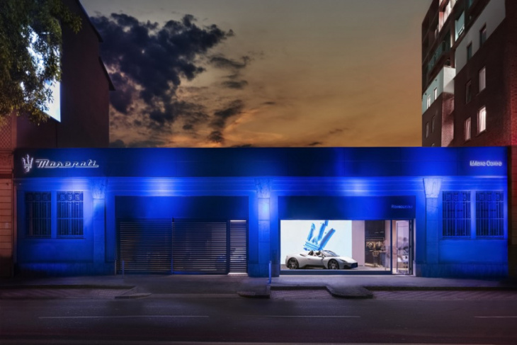 maserati unveils its world's first new store concept