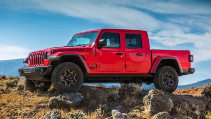 2 great 2022 jeep gladiator alternatives under $40,000