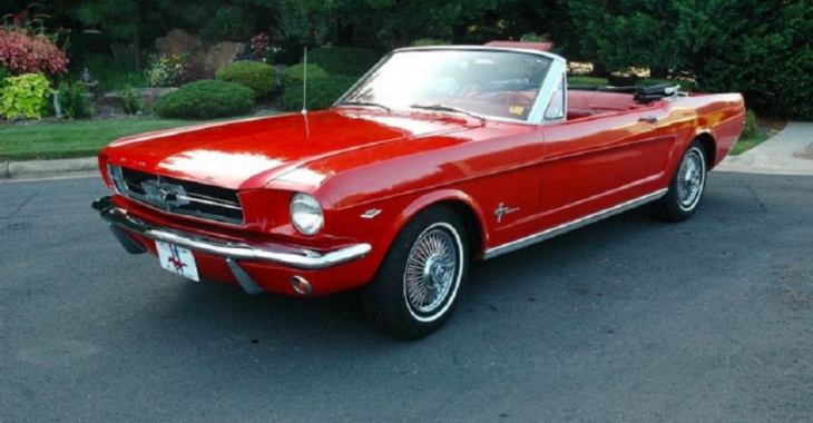 here’s what was so special about the 1964.5 ford mustang