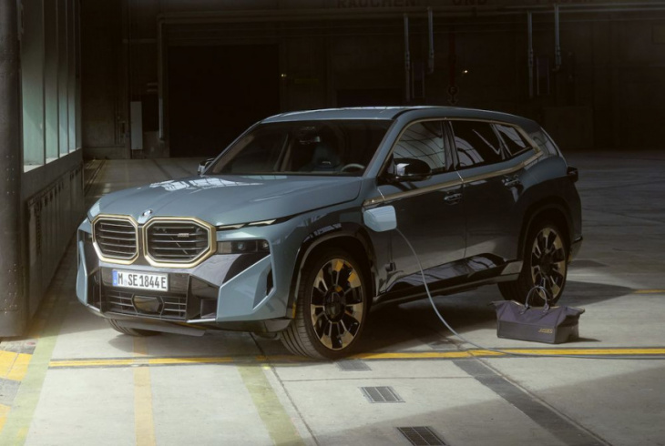 bmw malaysia teases just-unveiled xm super-suv for local launch