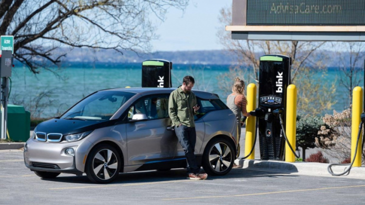 vermont is pioneering a ‘gas clunkers for evs’ trade-in incentive program