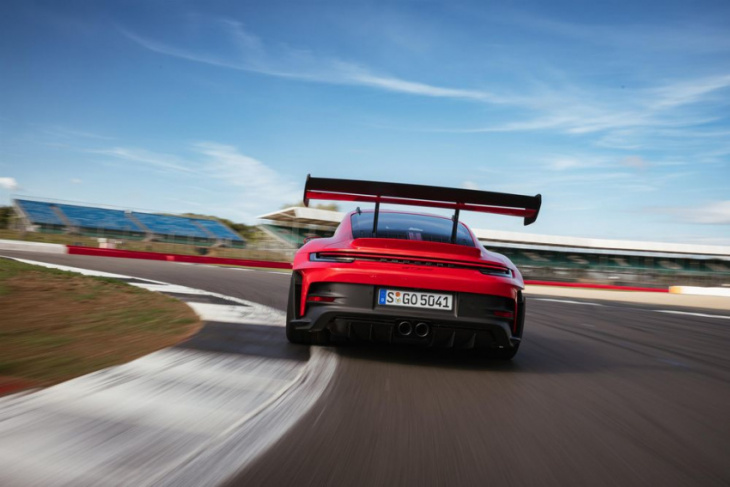 the 2023 porsche 911 gt3 rs is in another league