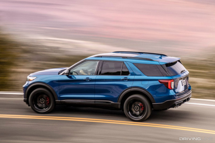 street performance or off-road fun? ford explorer timberline vs ford explorer st