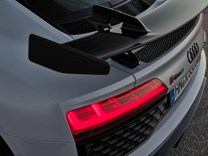 2023 audi r8 gt arrives in final form with 2010 throwback vibes
