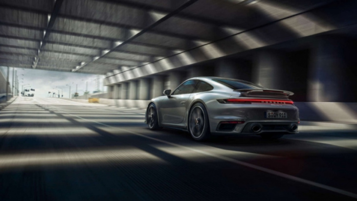 how much does a fully loaded 2023 porsche 911 cost?