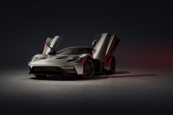 ford bids farewell to gt with super-limited lm edition