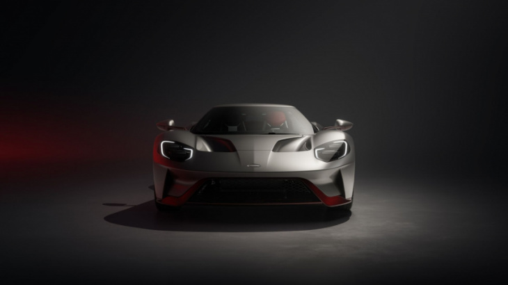 ford gt lm edition pays homage to le mans-winning racer