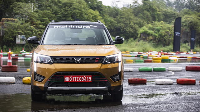 android, mahindra xuv300 turbosport first drive review